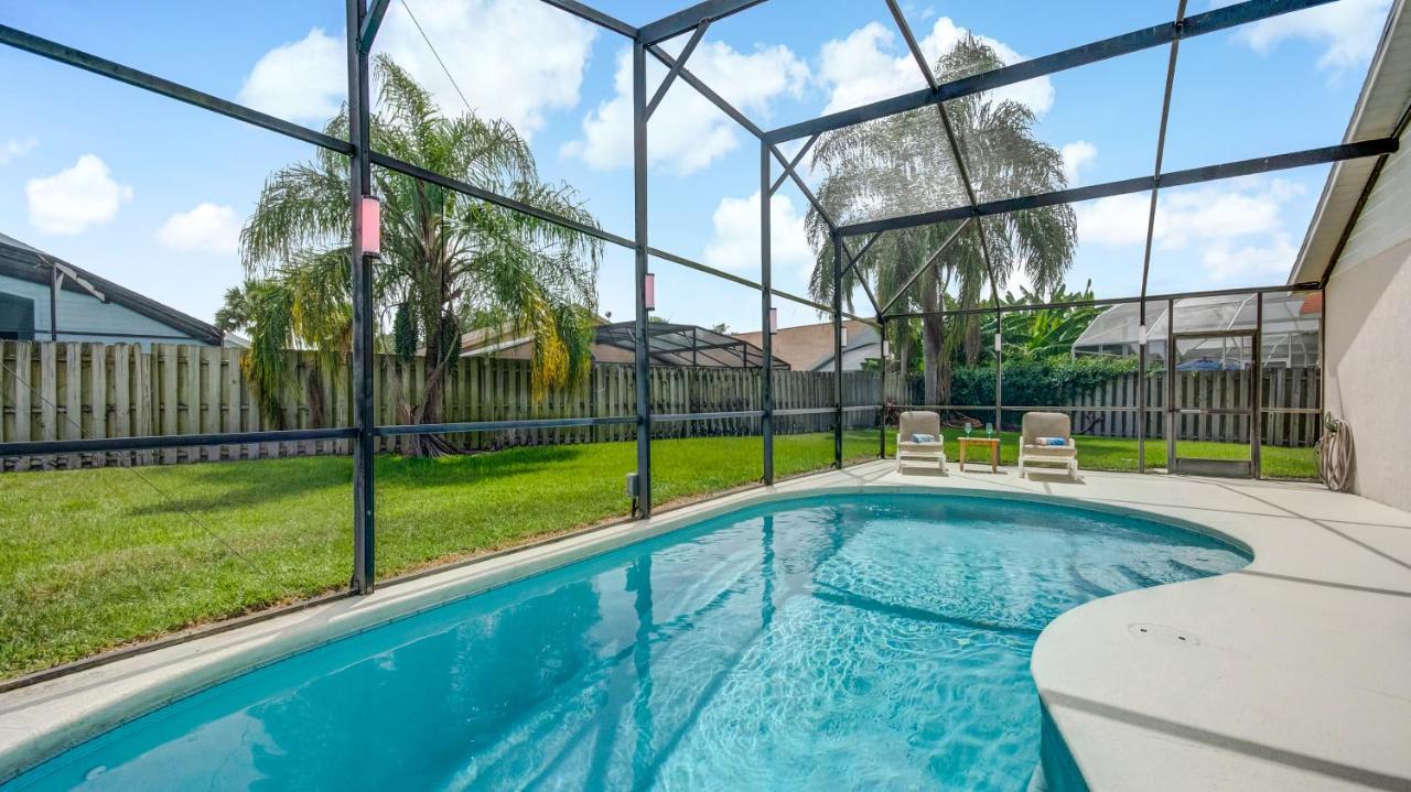 Pool Lighting Feature Private Fence Villa Orlando Ngoại thất bức ảnh